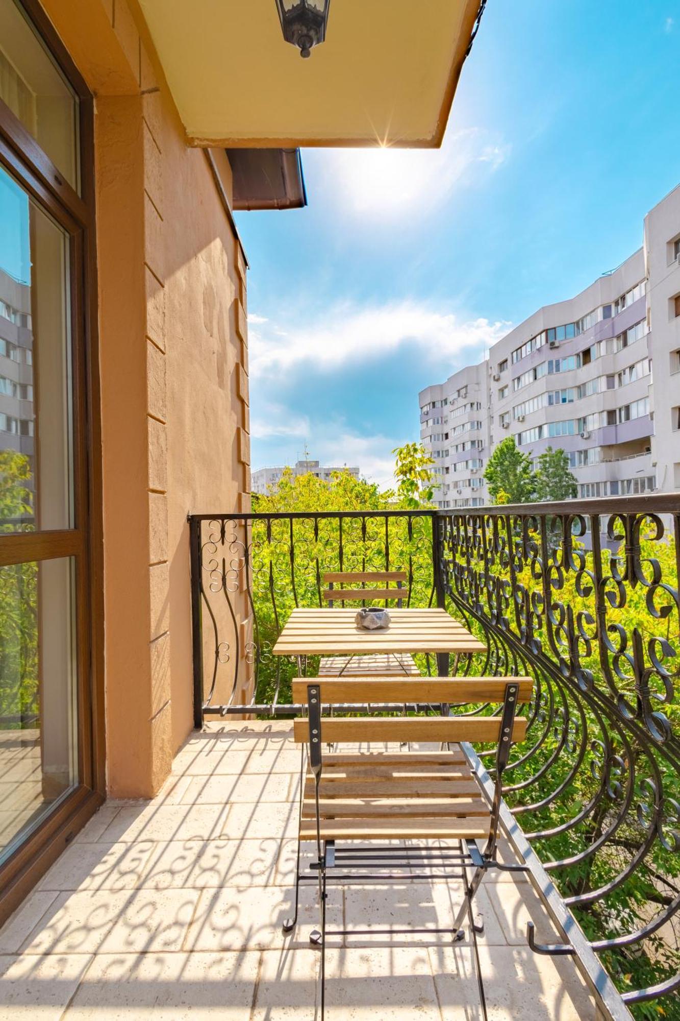 Piccolo Mondo By Citybookings Bukareszt Zewnętrze zdjęcie